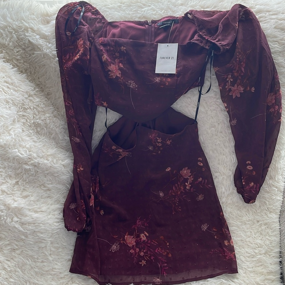 Maroon floral forever 21 dress with cut outs